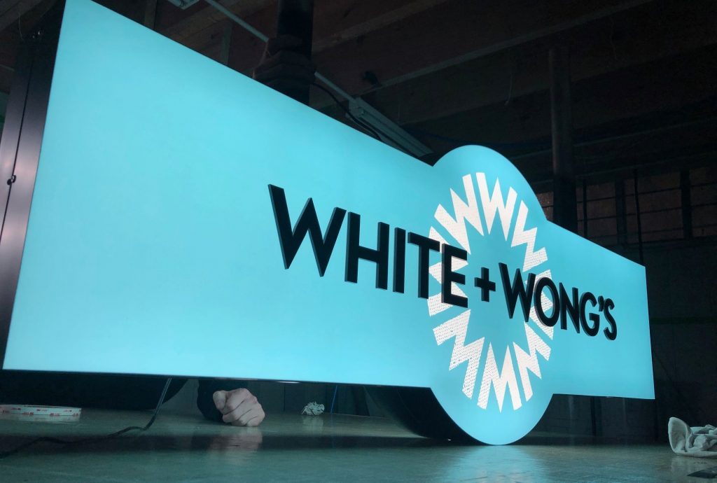 Signwise Auckland Hopsitality Fascia Signage for White and Wongs